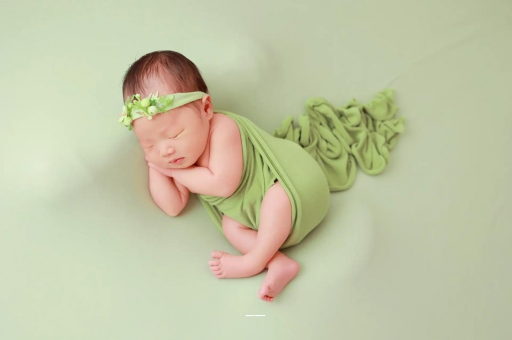 陵水宝宝低烧肚子疼